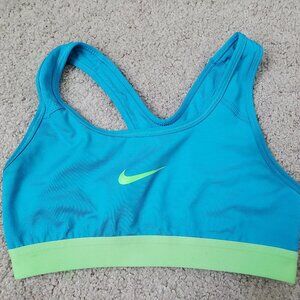 Women's sports bra